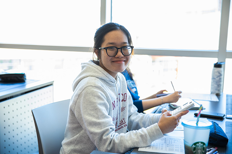 Student in Accounting class