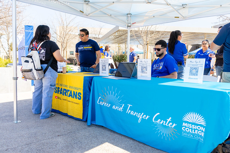 students at career fair