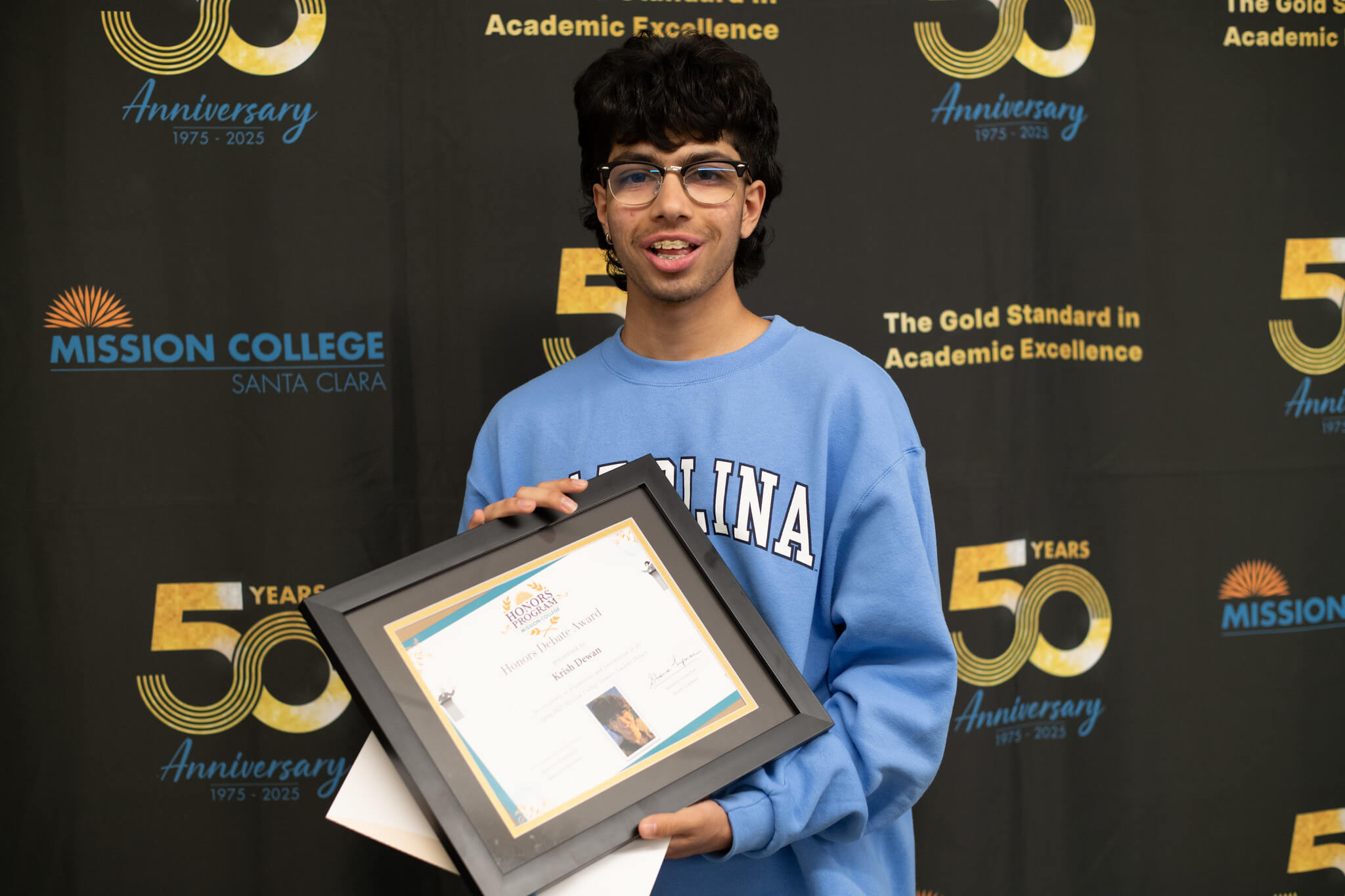 Mission College student