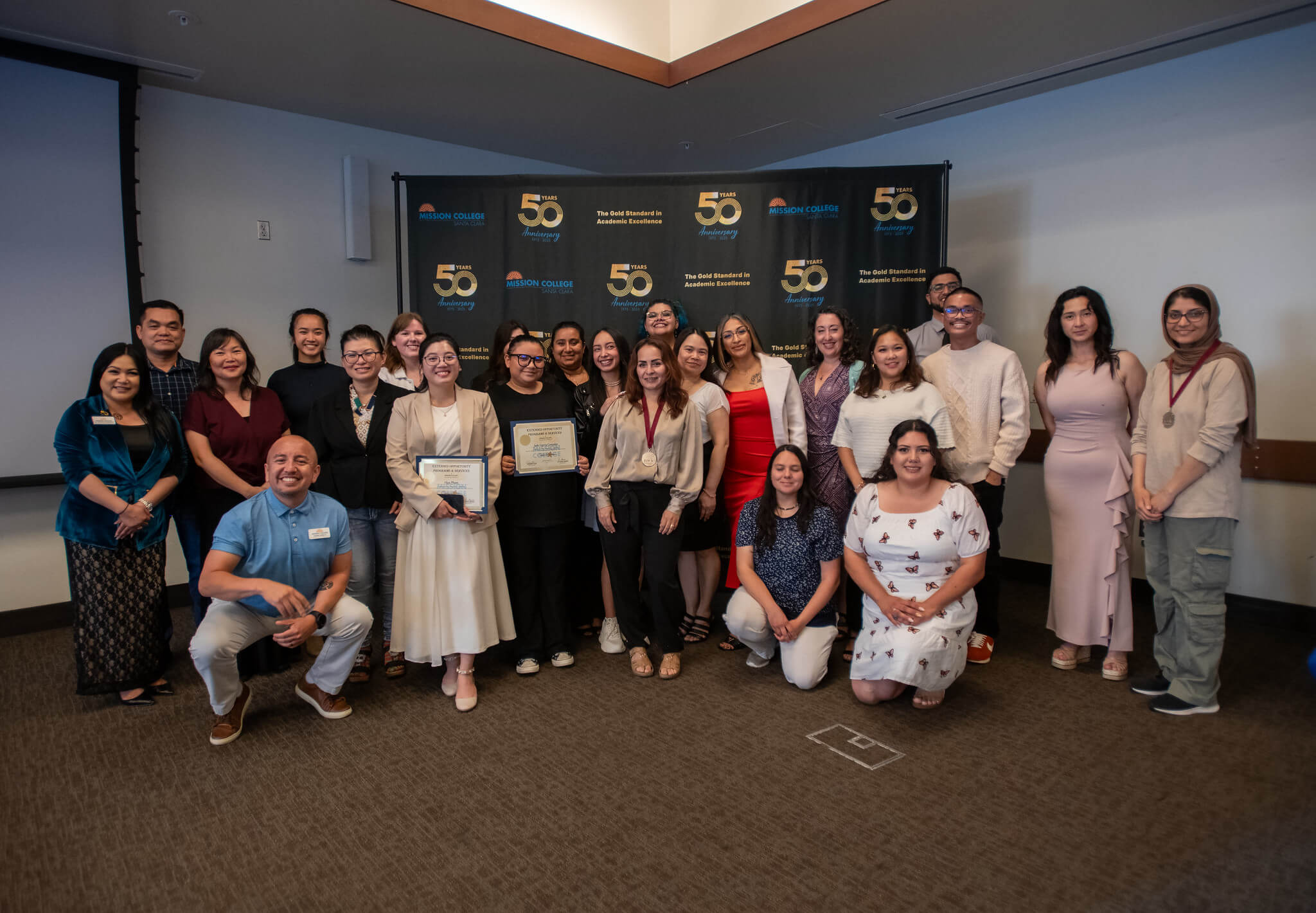Students and faculty posing for a picture