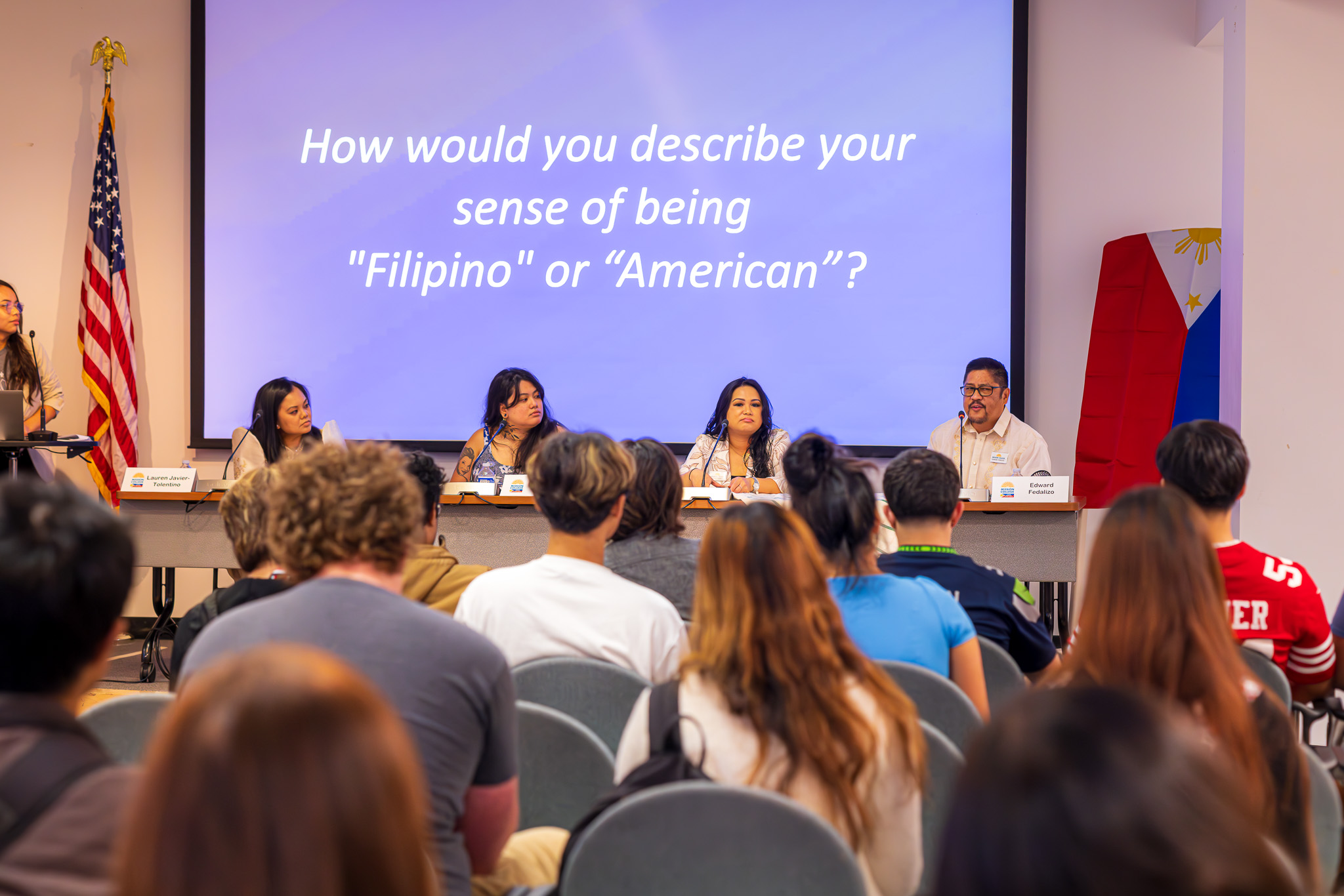 Group of APIDA members at table