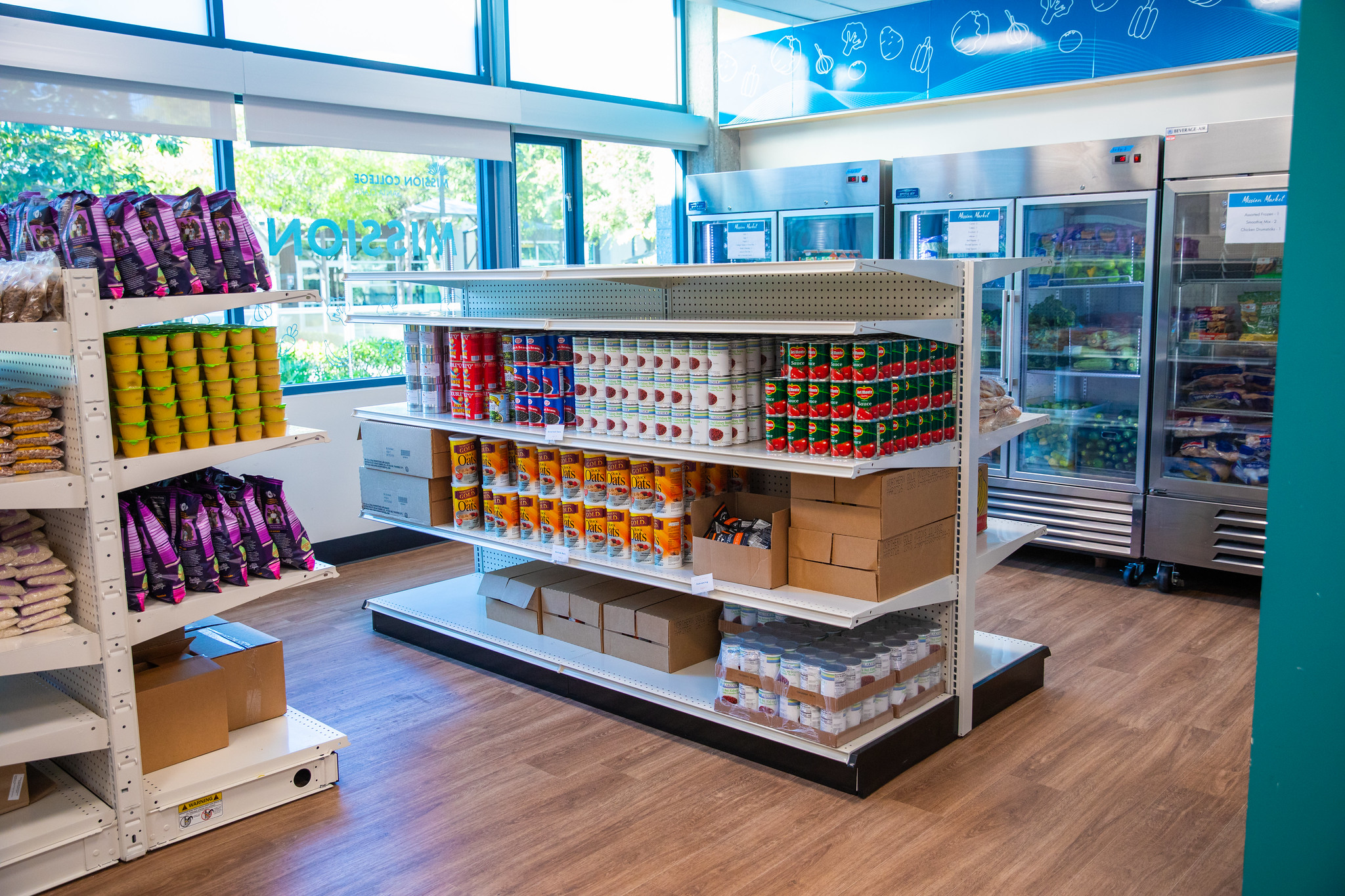 Food supplies in Mission Market