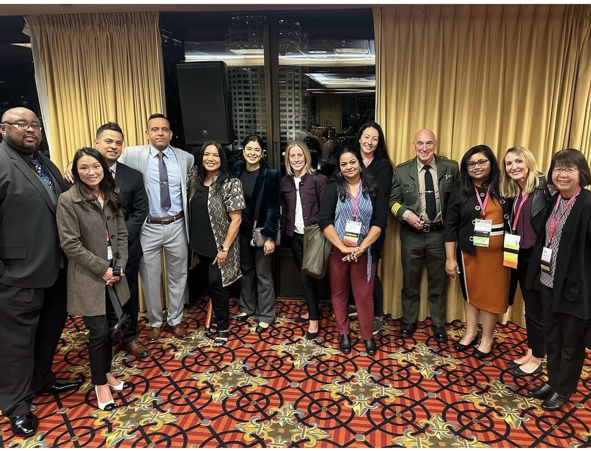 Group of people posing a picture